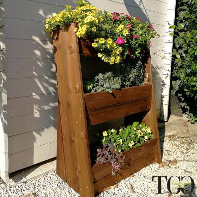 Orto verticale in legno a tre ripiani MissFlora inclinato 67 x 46 x 100 cm