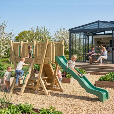 Torre Parco Giochi FunForte 2 per Uso Pubblico in Legno con Scivolo HDPE, Arrampicata e Tavolo Picnic