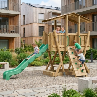 Parco Giochi in Legno FunForte 3 per Uso Pubblico con Tetto, Scivolo HDPE, Parete d’Arrampicata e Sabbiera