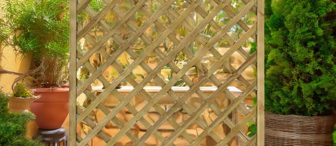 Grigliato in Legno per Balcone e Terrazzo: Guida Completa